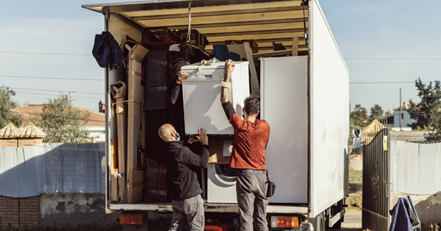 how much do moving companies charge for storage